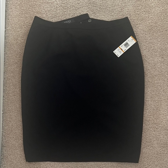 Kasper Dresses & Skirts - Kasper Black Pencil Skirt